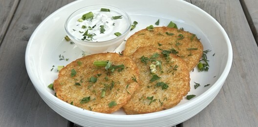 Драники со сметаной