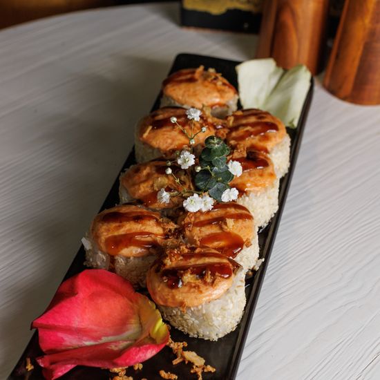 Ролл запеченный с курицей BBQ