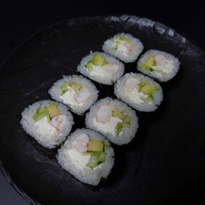 Ролл с креветкой