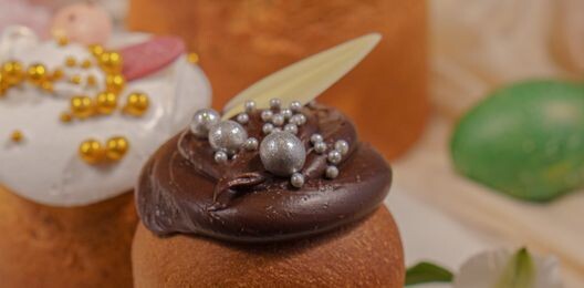 Пасхальный кулич с клюквой и белым шоколадом мини