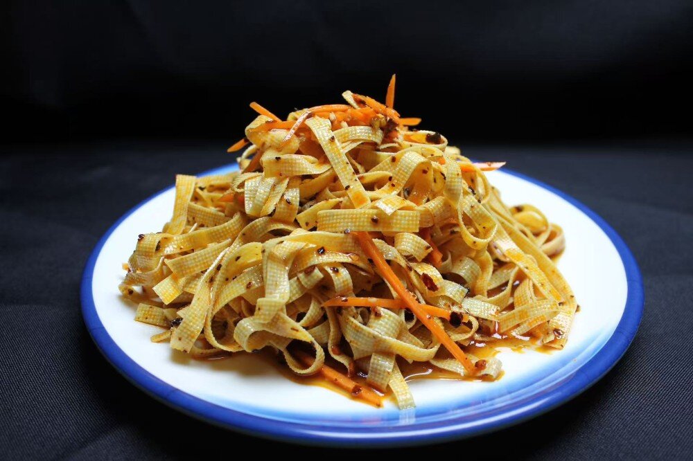 405 Измельченный тофу в сладко-остром соусе