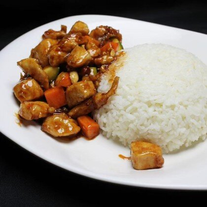 520 Курица Кунг Пао и рис