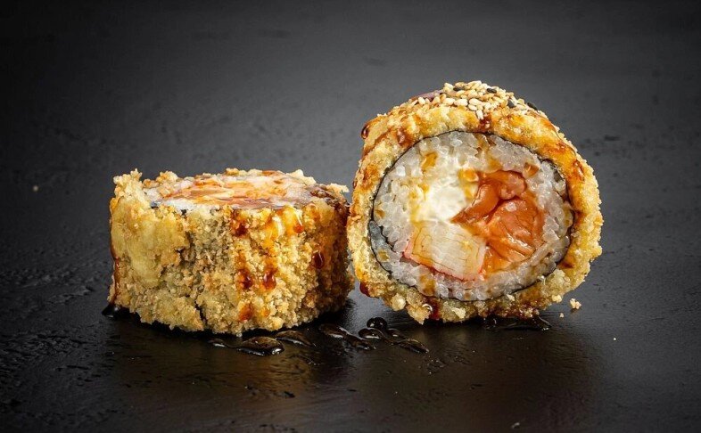 Жареный с лососем