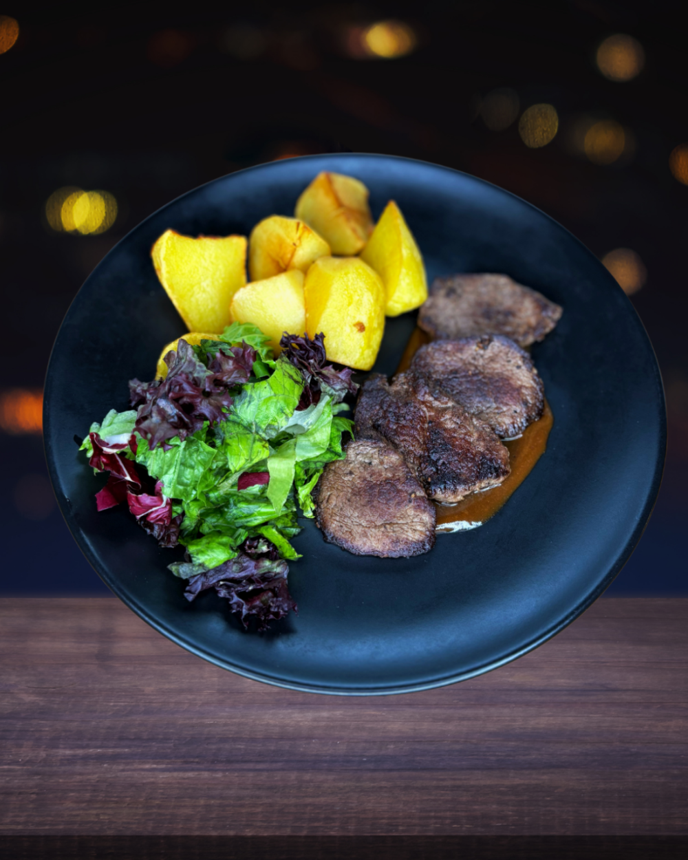 Медальоны из говядины