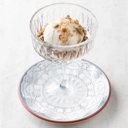 Ванильное мороженое с тыквенной карамелью