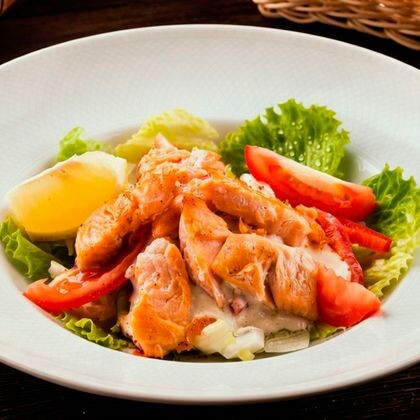 Салат с лососем