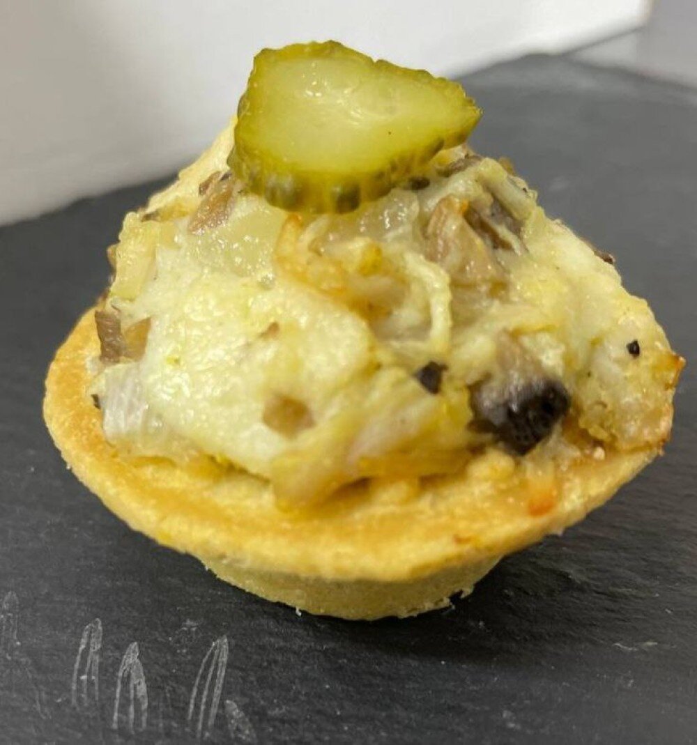 Тарталетка запечённая с курицей и грибами