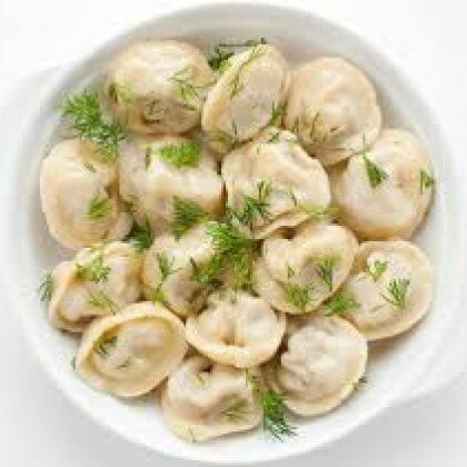 Пельмени отварные с маслом и сметаной