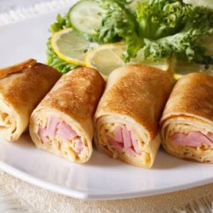 Блинчики с ветчиной  и  сыром  мацарелла(2 шт)