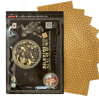 Пластырь обезболивающий с женьшенем и маслом удового дерева Cheonnyeon Chim Hyang Pad Premium, Корея